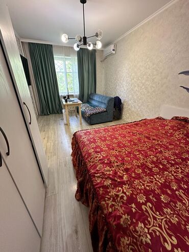 боконбаева квартира: 1 комната, 30 м², Сталинка, 1 этаж, Дизайнерский ремонт