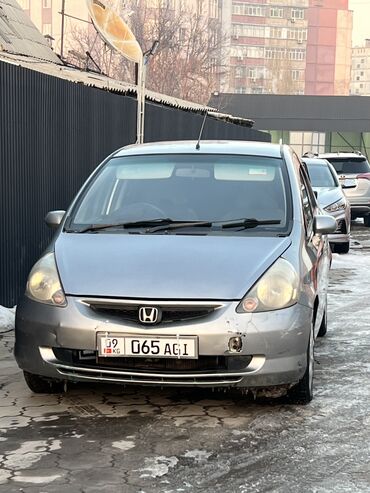 Honda: Honda Fit: 2002 г., 1.3 л, Вариатор, Бензин, Хэтчбэк