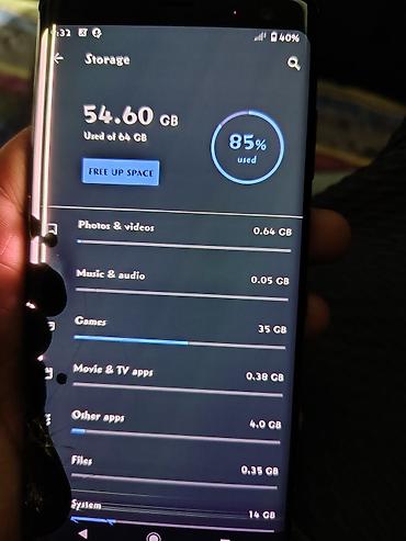 Sony: Sony Xperia (модель SO-01L) - Дисплей: OLED, изогнутые края. На — 4
