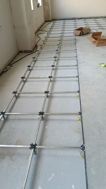 Döşəmə işləri: Yüksəldilmiş döşəmə sistemi və peşəkar quraşdırma xidməti Məhsul: - — 7