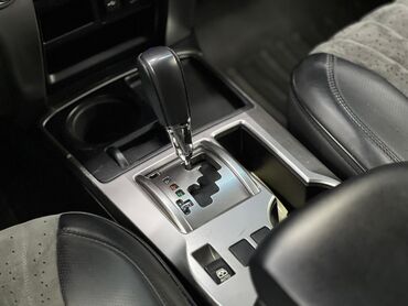 Toyota: Toyota 4Runner: 2020 г., 4 л, Автомат, Газ, Внедорожник — 8