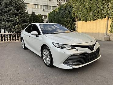 952 2: Toyota Camry: 2019 г., 2.5 л, Автомат, Бензин, Седан — 4