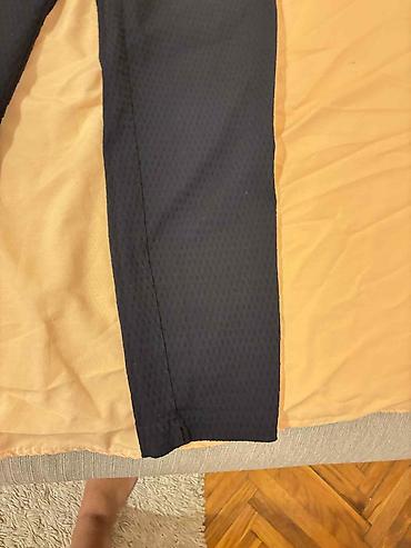 pull and bear obuca: Potpuno ocuvane P. S. Fashion pantalone, njihov broj je 40, sto znaci — 3
