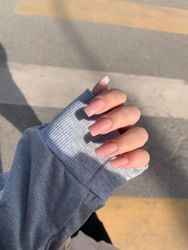 Маникюр, педикюр: Выравнивание, Маникюр, Консультация, Одноразовые расходные материалы — 7