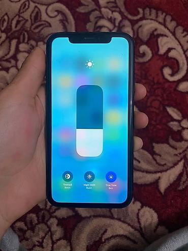 Apple iPhone: IPhone XR, черный, 6.1" Liquid Retina (IPS) с Face ID. - Одинарная — 3