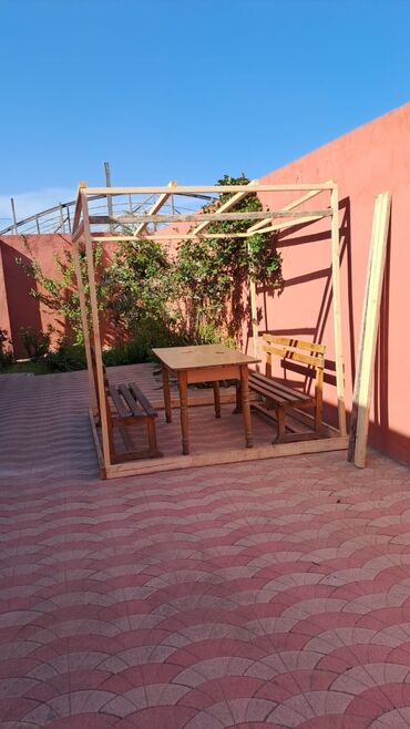 Садовая, уличная мебель: Новый, Прямоугольный стол, 8 стульев, Нераскладной, Со скамейками, Дерево, Азербайджан