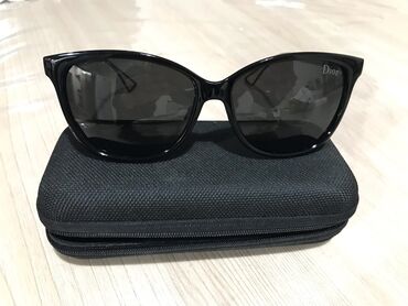 защитные очки от компьютера: Женские солнце защитные очки без футляра. Могу доставить бесплатно