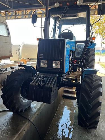 təkər lassa: Belarus 892 traktor Hec bir problemi yoxdur. Teze ot bicenle 10.000 — 4
