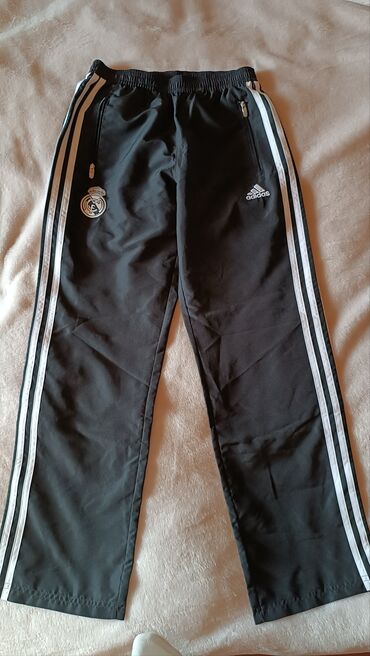 sportivnyi kupalnik adidas: Джинсы и брюки, цвет - Черный, Новый