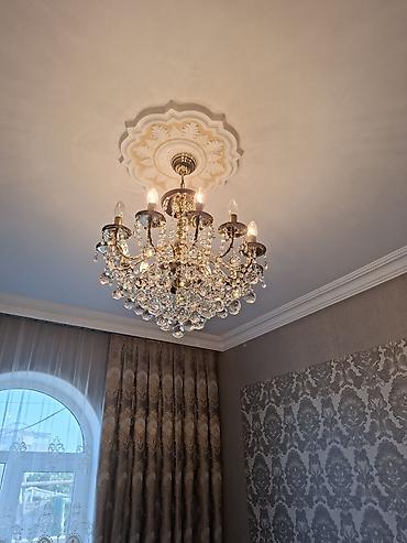 klassik saat: Çılçıraq, 8 lampa, Xrustal — 1