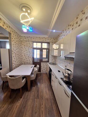 Yeni tikili: 3 otaqlı, Yeni tikili, 64 kv. m — 2