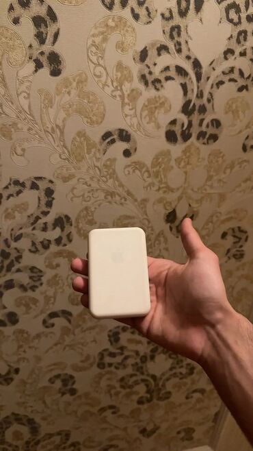 powerbank 20000: Повербанк Apple, < 5000 мАч, Б/у