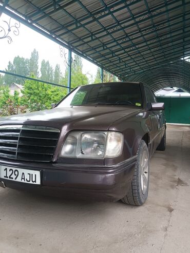 машина автамабил: Mercedes-Benz 220: 1995 г., 2.2 л, Механика, Бензин, Седан