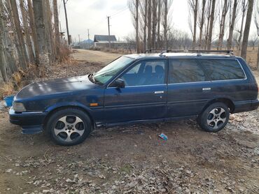 мотор суу: Toyota Camry: 1988 г., 2 л, Механика, Бензин, Универсал