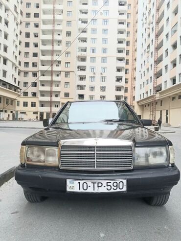 maşın çıxol: Mercedes-Benz 190: 2 l. | 1993 il Sedan