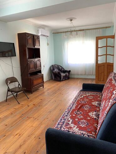 Bağ evlərinin kirayəsi: 130 kv. m, 5 otaqlı — 10