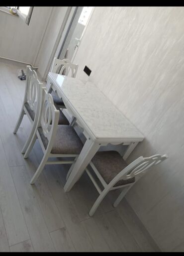 Masa və oturacaq dəstləri: Balkon üçün, Yeni, Açılmayan, Yumru masa, 2 stul — 19