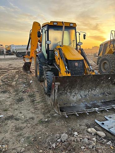 hyundai ekskavatorlar: JCB ekskavator-yükləyici - Markalı ekskavator-yükləyici, ön lövhəli — 1