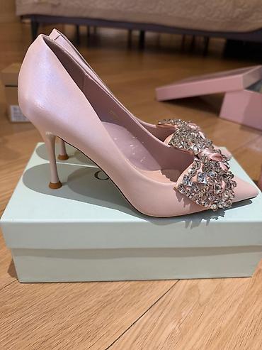 baletkalar: Zərif qadın baletka-stili tufli (stiletto dabanlı) - Rəng: Açıq — 2