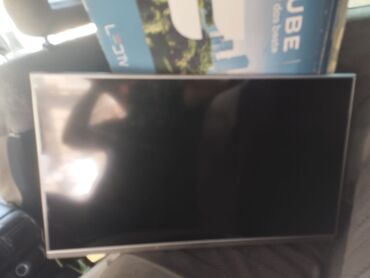 siemens xelibri 8: Taube 82ekran Smart Televizor. 210man. Tam islekdir.Yaxsi