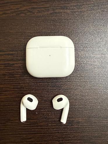 ipad 9 nesil: Apple AirPods (3-cü nəsil) - Model: A2565 (qulaqcıqlar), A2566 — 2