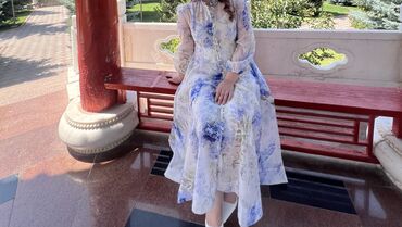 Кече көйнөктөрү: Кече көйнөгү, А-силуэт, Узун модель, Жеңдери менен, Таштар, Страздар, 2XL (EU 44)