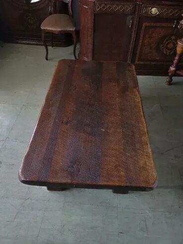 Stilski klub stolovi: Masiva tezak sto puno drvo hrast. Duzina 140 cm Sirina 80 cm Visina 45 — 12