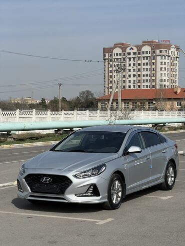 Hyundai: Hyundai Sonata: 2020 г., 2 л, Автомат, Газ, Седан