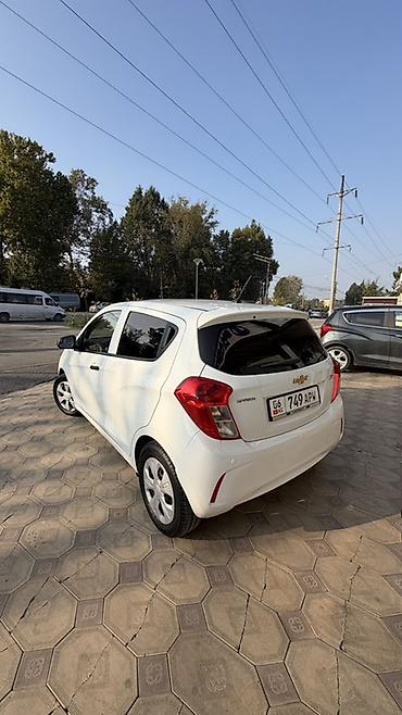 Chevrolet: Chevrolet Spark: 2017 г., 1 л, Автомат, Бензин, Хэтчбэк — 4