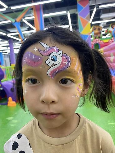 Макияж: Праздничный, Гипоаллергенные материалы — 1