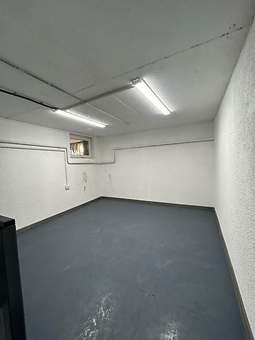 аренда магзин: : 28 м², В жилом комплексе, С ремонтом, Первая линия — 4
