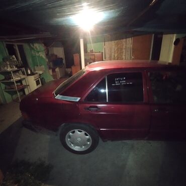 Oturacaqlar: Mercedes-Benz W201 (190) salonu – avtomobil daxili komplekti - Sürət — 6