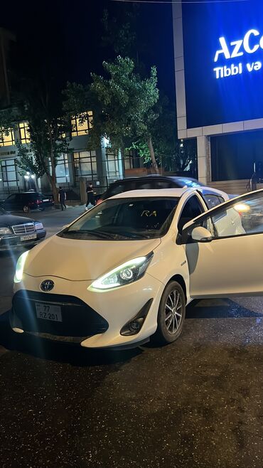 Toyota: Toyota Aqua Prius icarəyə verilir qalmamaq şərti ilə Boltda fleetdə