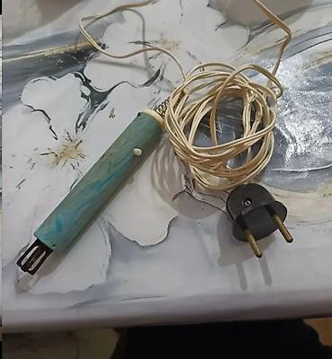 gaz balonu: Elektriklə işləyən köhnə tip mətbəx alışqanı (şam, qaz plitəsi və s — 1