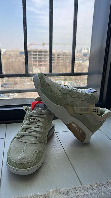 Кроссовки и спортивная обувь: Кроссовки (несколько пар) 1) Nike Air Max Plus (модельный код на — 11