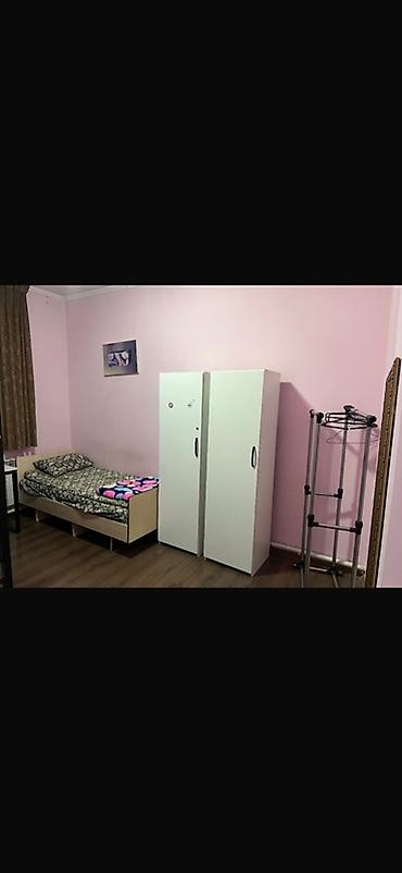 дом село ленински: Сдаётся комната с отдельными спальными местами в частном доме. Жилой — 5