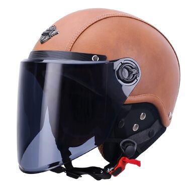 каска мото: Мотоциклетный шлем. Есть 3 расцветках. Размер стандартный. Есть темный