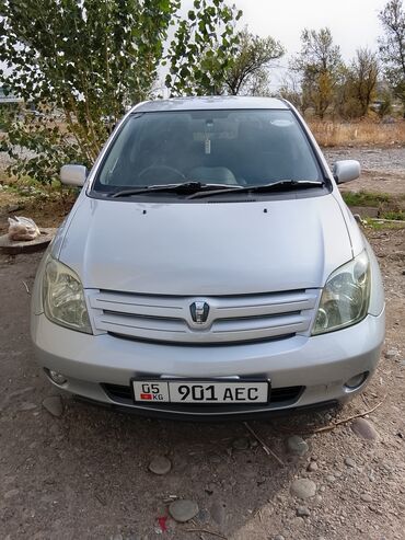 Toyota: Toyota ist: 2004 г., 1.5 л, Автомат, Бензин, Хэтчбэк — 2