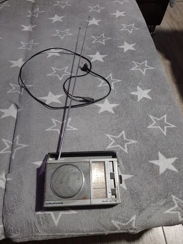 Zvučnici i stereo sistemi: Radion Gruding Muzic Boy 60. original stari model 1980 godine radion — 2