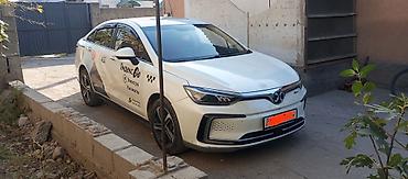 roewe i6: BAW : 2019 г., 3.5 л, Автомат, Электромобиль, Седан — 1
