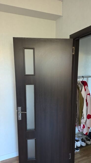 Tavan: *gülü1* Otaq Qapısı(3ədəd) Ölçü:2 ədəd / 200×80 1ədəd / 200×70 *1_ədəd