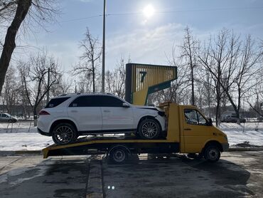 corolla runx: Көтөргүсү менен, Гидроманипулятору менен, Кыймылдуу платформасы менен