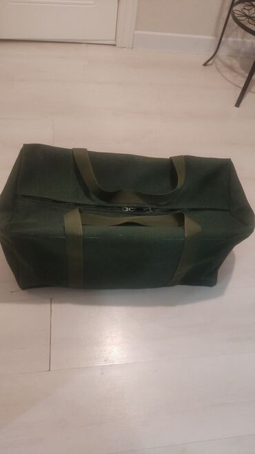 сумка зеленая: Инкассаторские сумки/баулы для перевозки денег. Новые. Размер 60х30х30