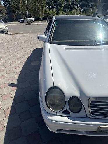 лобовой машины: Mercedes-Benz E-Class: 1997 г., 3.2 л, Автомат, Бензин, Седан — 2