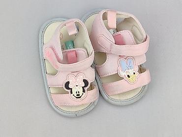 white widow bluza: Buciki niemowlęce, Disney Baby, 19, stan - Bardzo dobry — 1