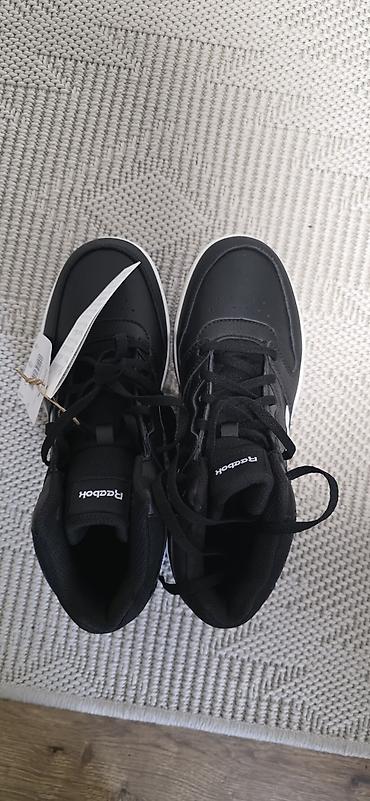 crni todor: POTPUNO NOVE ETIKETA Reebok kožne patike – visoki model - Model — 2
