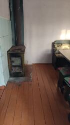 строители частных домов: Үй, 80 кв. м, 4 бөлмө, Менчик ээси, Эски ремонт