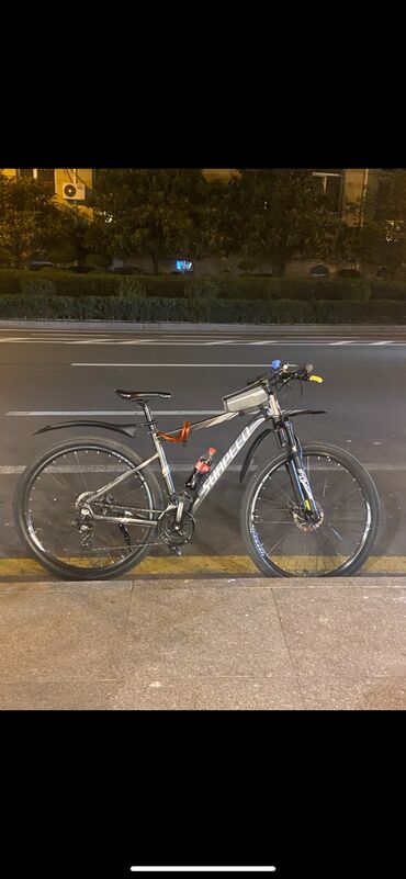 Şəhər velosipedləri: İşlənmiş Şəhər velosipedi 29", sürətlərin sayı: 24, Ünvandan götürmə