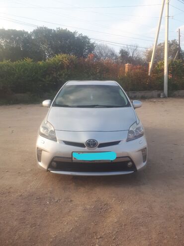 срочно продаю машину бишкек: Toyota Prius: 2012 г., 1.8 л, Автомат, Гибрид, Седан
