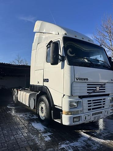 Тягачи: Тягач, Volvo, Без прицепа — 7